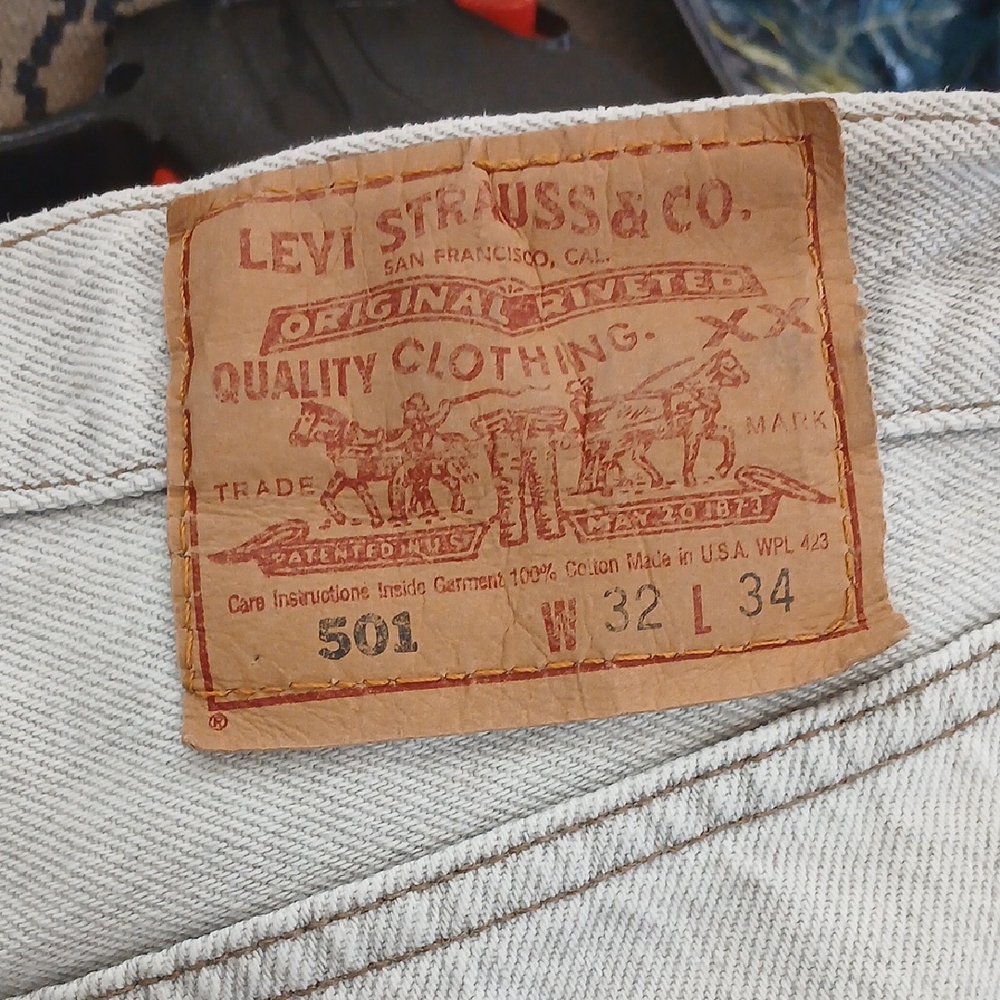 Vintage Levi's Men's Gray Jeans Vintage
